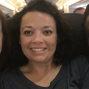 Meet your Posher, Stephanie